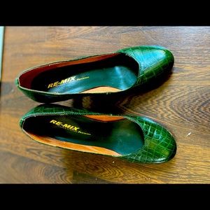 Crocodile Pumps